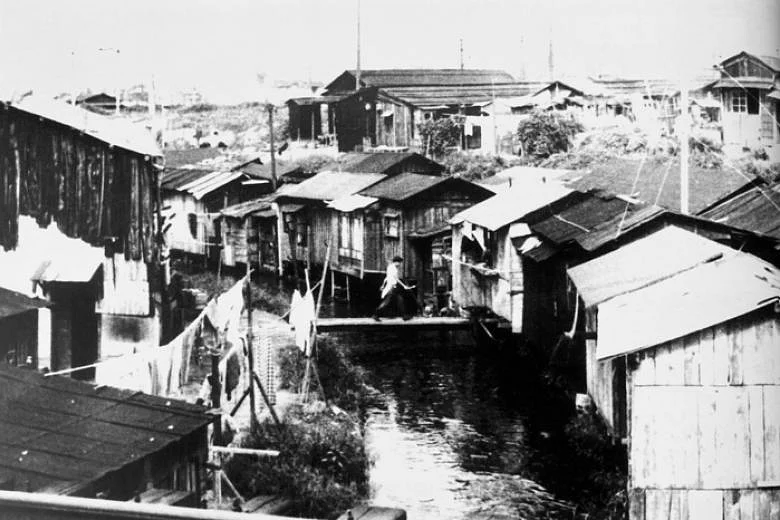 A burakumin settlement in the early 1950s. Photo: Buraku Liberation and Human Rights Research Institute.