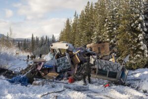 Land defenders fortify a blockade near the Wedzin Kwa (Morice) River as RCMP units advance deeper into Wet’suwet’en territory in 2021. Photo: Amber Bracken / The Narwhal.